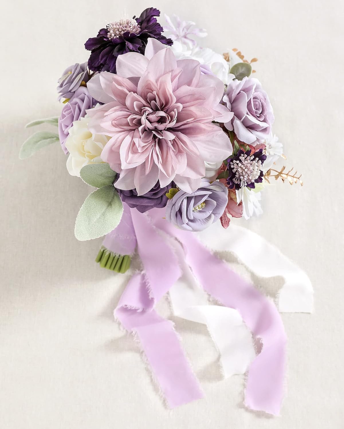BRIDESMAID BOUQUET IN PURPLE
