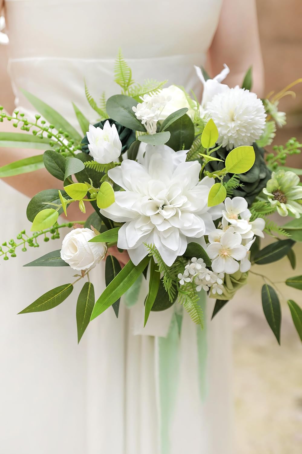 DIY  WEDDING BOUQUETS IN SNOW WHITE GREEN